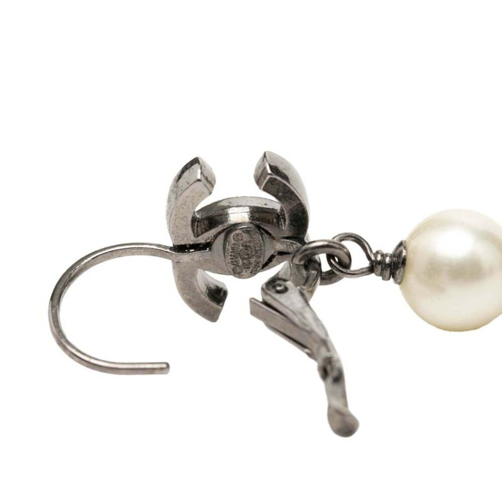CHANEL Silver Pearl Logo Earrings - Picture 3 of 4